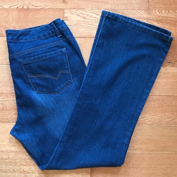 relativity pull on jeans